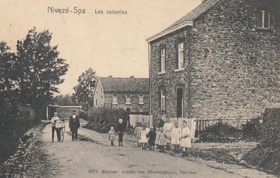 Les enfants de la colonie de Nivezé-Spa en 1910 (carte postale)