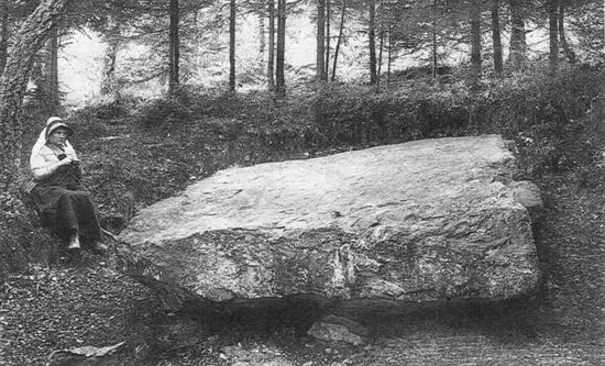 1912 : Le « dolmen » (extrait de « Petite histoire sartoise », M. Carmanne)