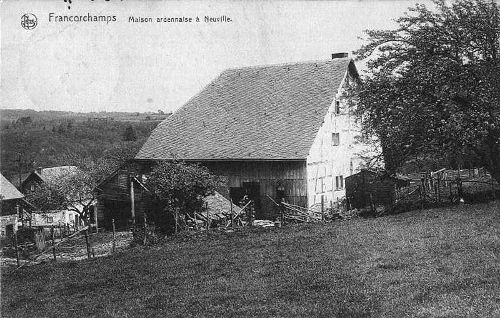 1935 : Ferme de style ardennais. Elle a été ravagée par un incendie en 1961