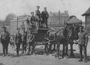 Attelage ambulance - soldat anglais