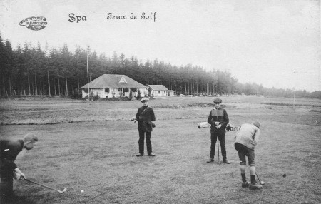 1910 : Carte postale : Golf de Sart, le Clubhouse 